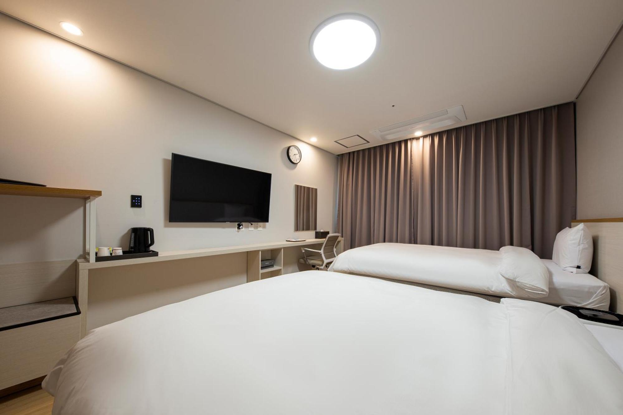 Surestay Plus Hotel By Best Western Asan Phòng bức ảnh